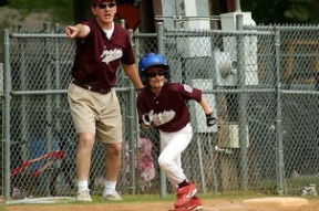 AYX体育官网-中国篮协推动青少年联赛教练认证标准同步更新，青少年篮球教练员初级证书