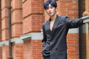 爱游戏体验-关键时刻的“逆转先生”：在紧要关头，蒂伊多次上演“绝杀远投”！